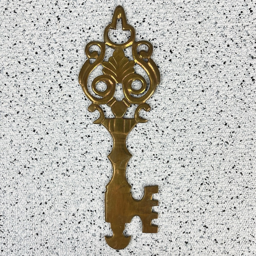 Vintage Solid‎ Brass Metal Key Shaped Wall Hanging Decorative Scroll Design